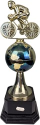 Beker wereldbol met wielrenner op=op