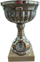 Beker met goud accent op=op